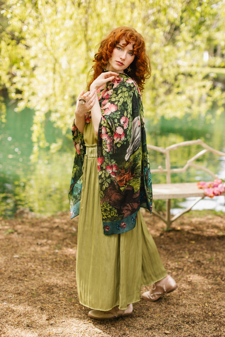 Market Of Stars - The Daydreamer - Scarf - Beauty, Florals & Rabbits