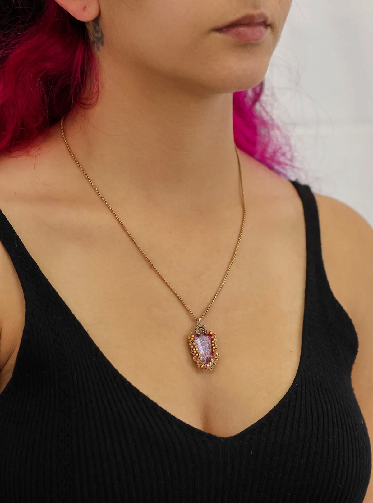 AYALA BAR - Elegant Pendant Necklace - Plum Wine Snowbloom