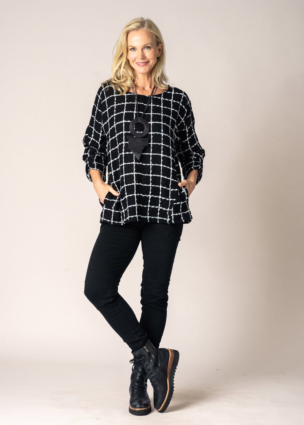 Imagine Fashion - ‘Carmina’ Linen Top - Onyx - LAST ONE - Size S