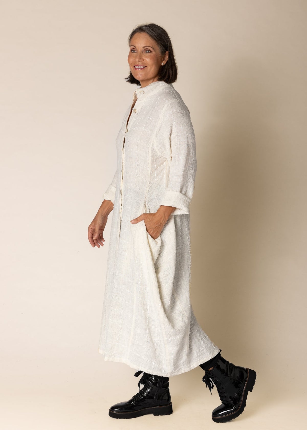 Imagine Fashion - ‘Mirella’ Linen Jacket - Cream