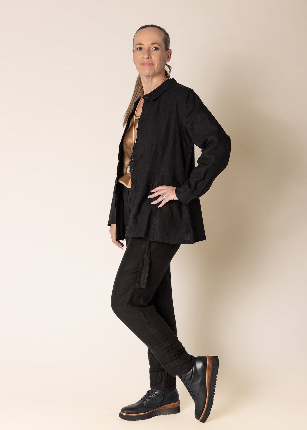 Imagine Fashion - ‘Lilou’ Linen Top in Onyx -LAST OME - Size S