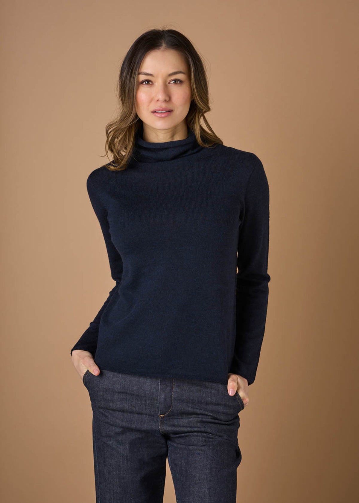 UIMI - ‘Rollo’ Australian Merino Turtleneck Top - Ink