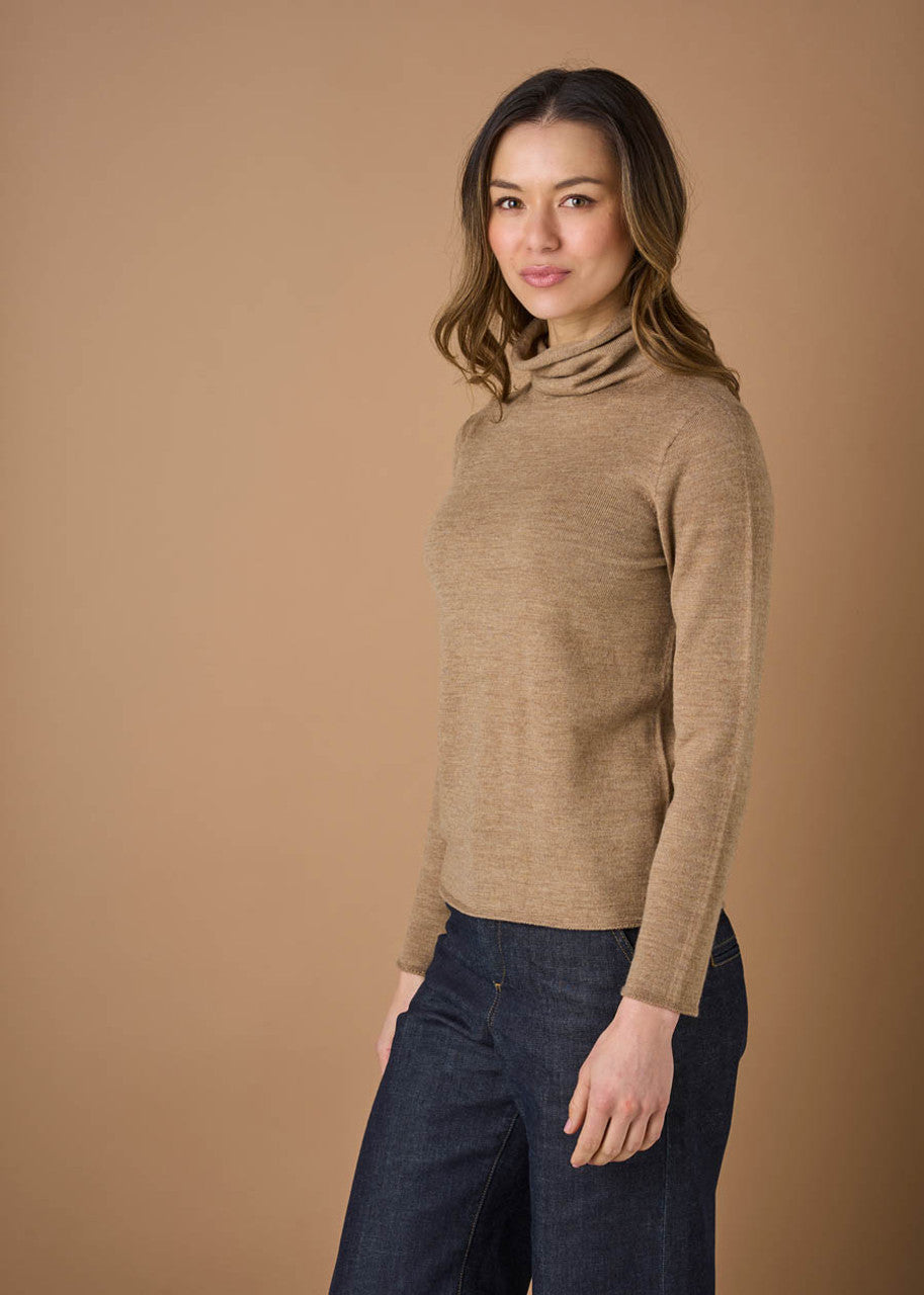 UIMI - ‘Rollo’ Australian Merino Turtleneck Top - Cashew