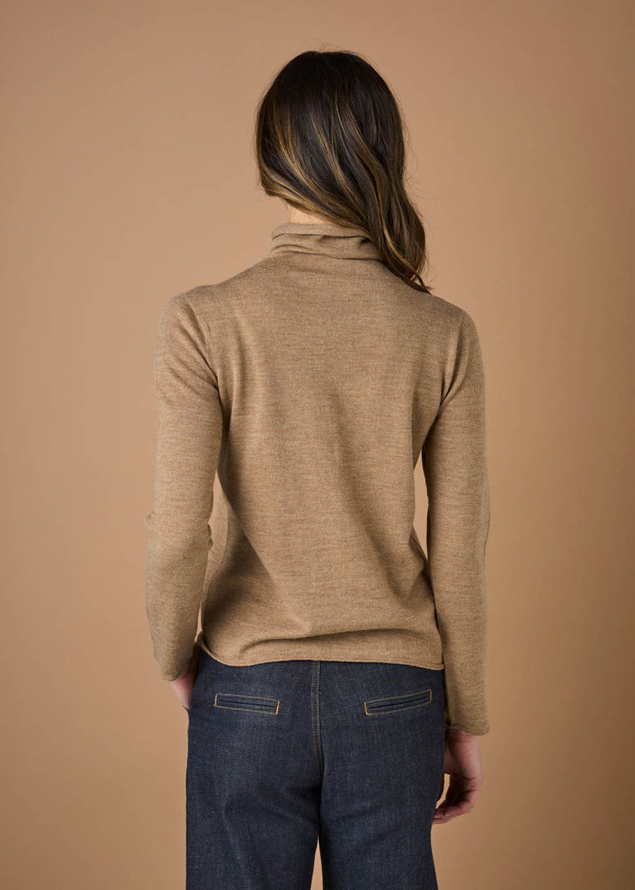 UIMI - ‘Rollo’ Australian Merino Turtleneck Top - Cashew