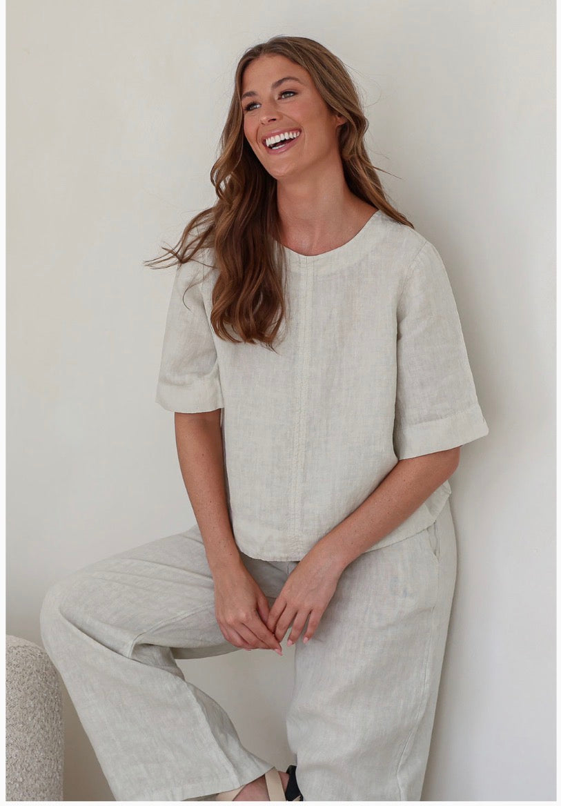 Free Angel - Rotondo – Relaxed Linen Short Sleeve Everyday Top