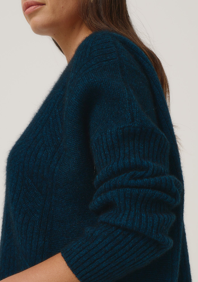 Merinomink - Cleo - New Zealand Possum Merino Long Line Sweater