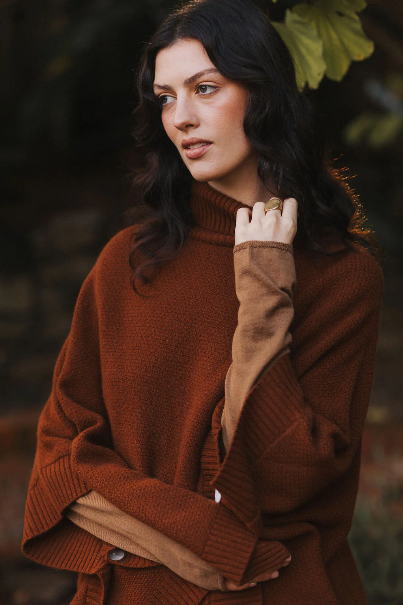 Montaigne - Agnès - 100% New Zealand Lambswool Poncho