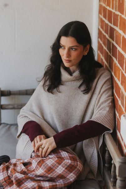 Montaigne - Agnès - 100% New Zealand Lambswool Poncho