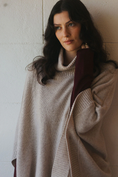 Montaigne - Agnès - 100% New Zealand Lambswool Poncho