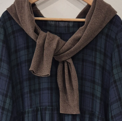 Montaigne - ‘Minimalist’ Lambswool Cardigan - Various Colours