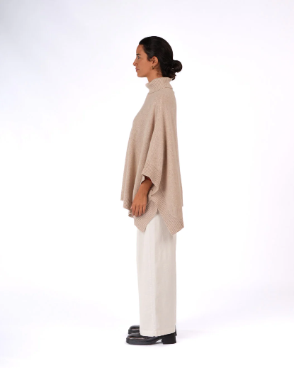 Montaigne - Agnès - 100% New Zealand Lambswool Poncho