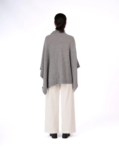 Montaigne - Agnès - 100% New Zealand Lambswool Poncho