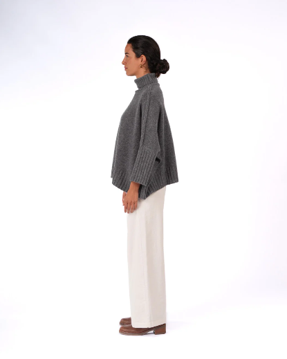 Montaigne - Balmain - Pure New Zealand Lambswool Roll Neck Sweater