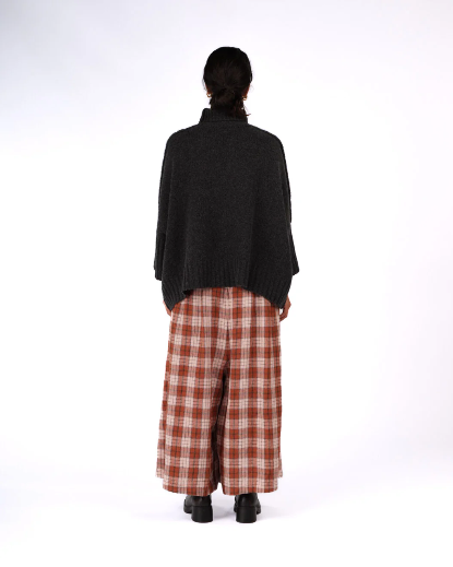 Montaigne - Balmain - Pure New Zealand Lambswool Roll Neck Sweater