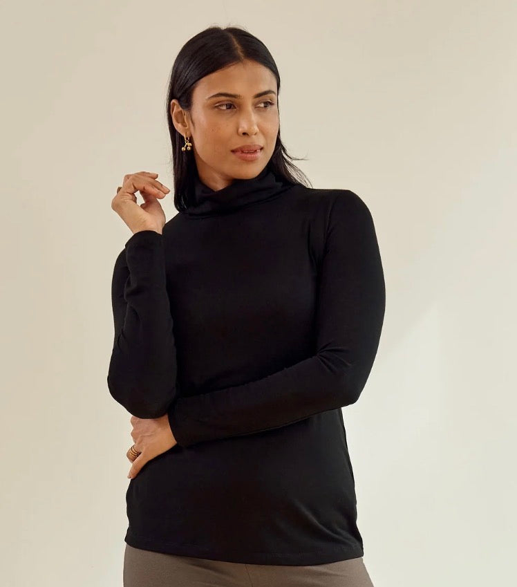 Bamboo Body - Maya - Turtle Neck Bamboo/Wool Knit