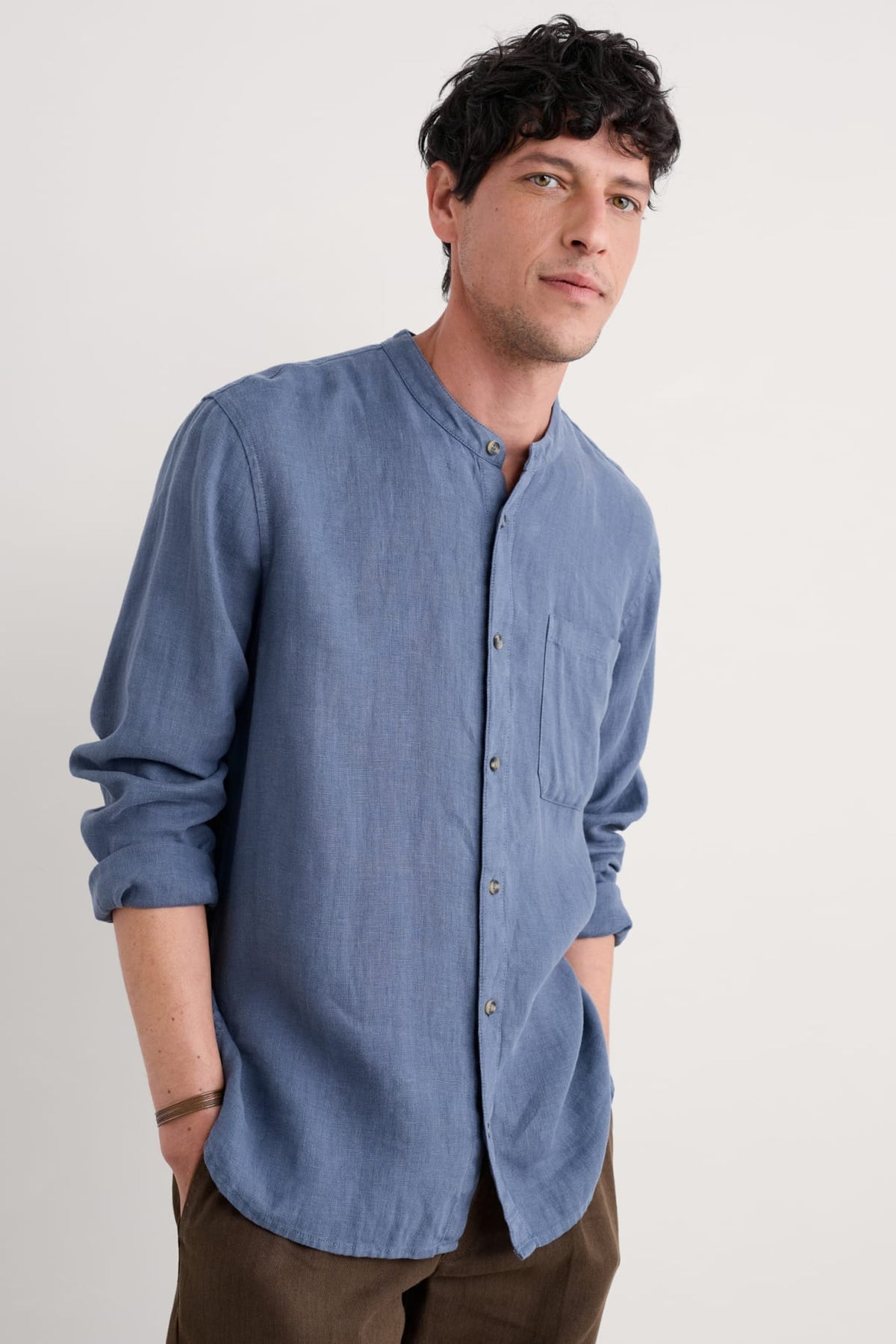 Seasalt Cornwall - Men's ‘Porlock’ Linen Shirt - Vintage Indigo