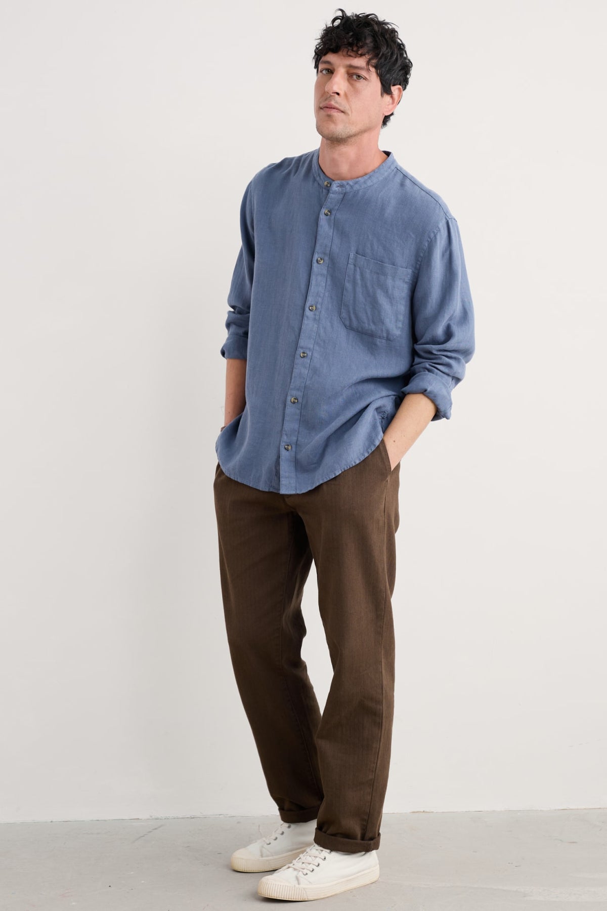 Seasalt Cornwall - Men's ‘Porlock’ Linen Shirt - Vintage Indigo