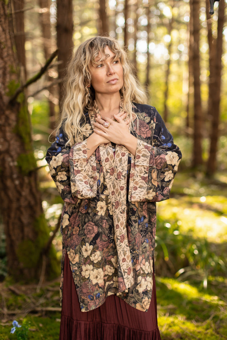 Market Of Stars - Lionheart - Matinée Cropped Duster Kimono - Florals & Narnia Print