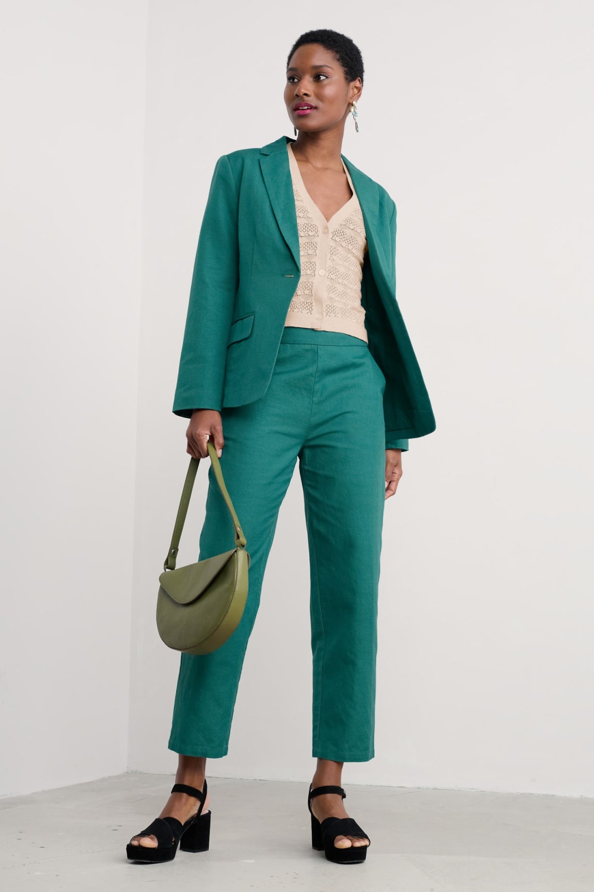 Seasalt Cornwall - ‘Erica’ Linen Blend Blazer - Pine Shoots