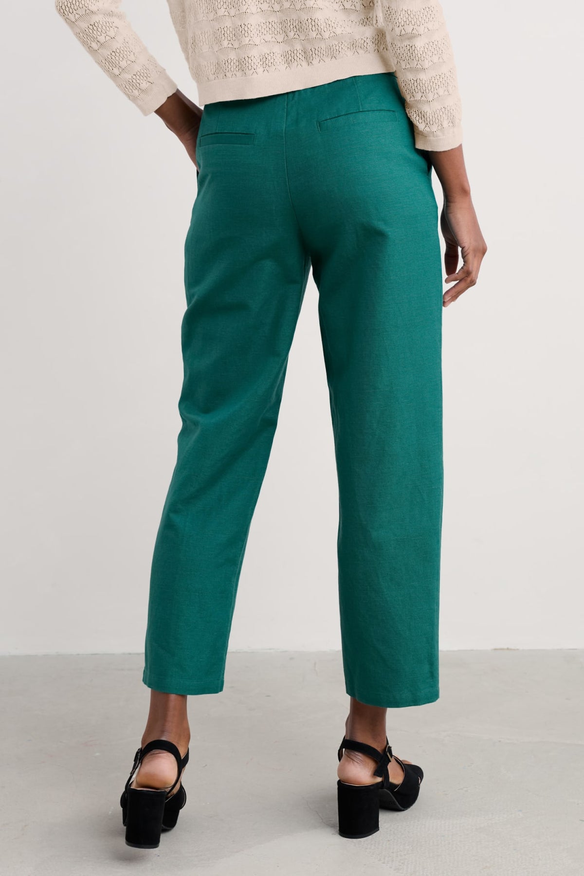 Seasalt Cornwall - ‘Westlin’ Straight Leg Suit Trousers - Pine Shoots