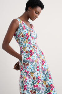 Seasalt Cornwall - ‘Sky Beyond’ Sleeveless V-Neck Dress - Garden Flowers Chalk