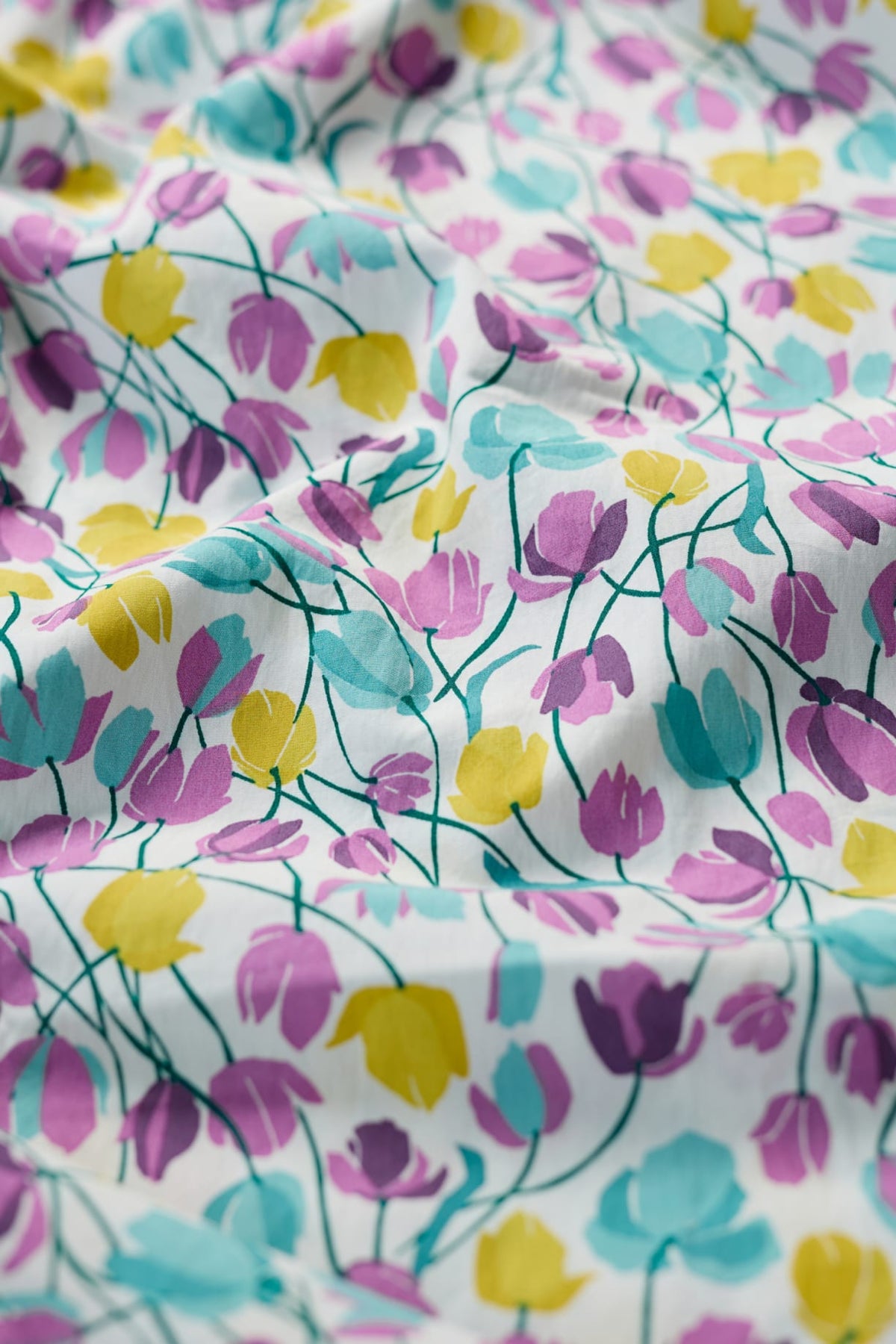 Seasalt Cornwall - ‘Hope Cottage’ Organic Cotton Blouse - Spring Tulips Chalk