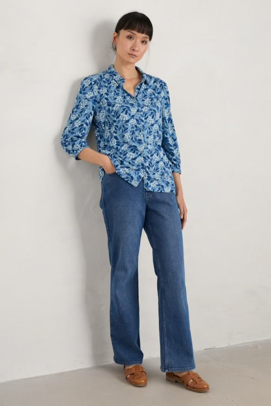 Seasalt Cornwall 3/4 ‘Embrace’ Shirt-Flower Meadow Blue Fog