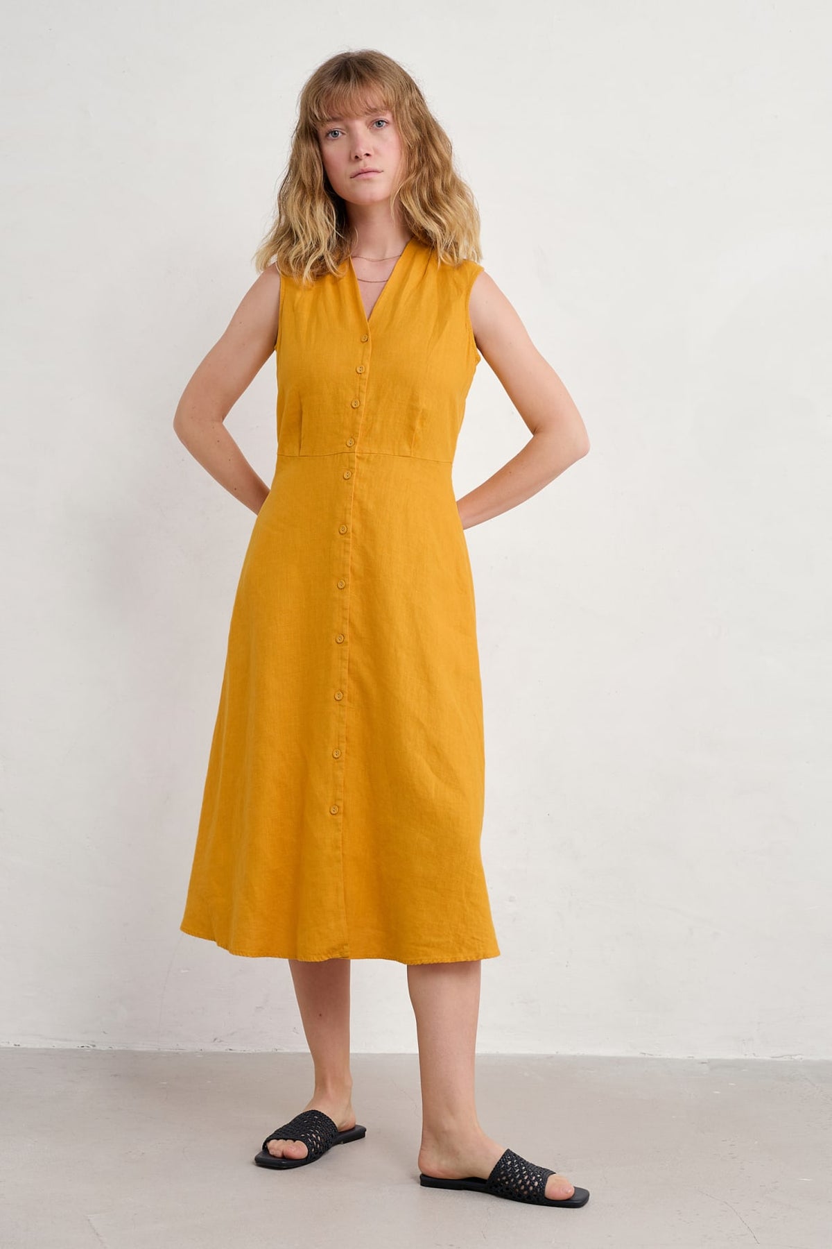 Seasalt Cornwall - ‘Carved’ Wood Linen Sleeveless Dress - Daylily