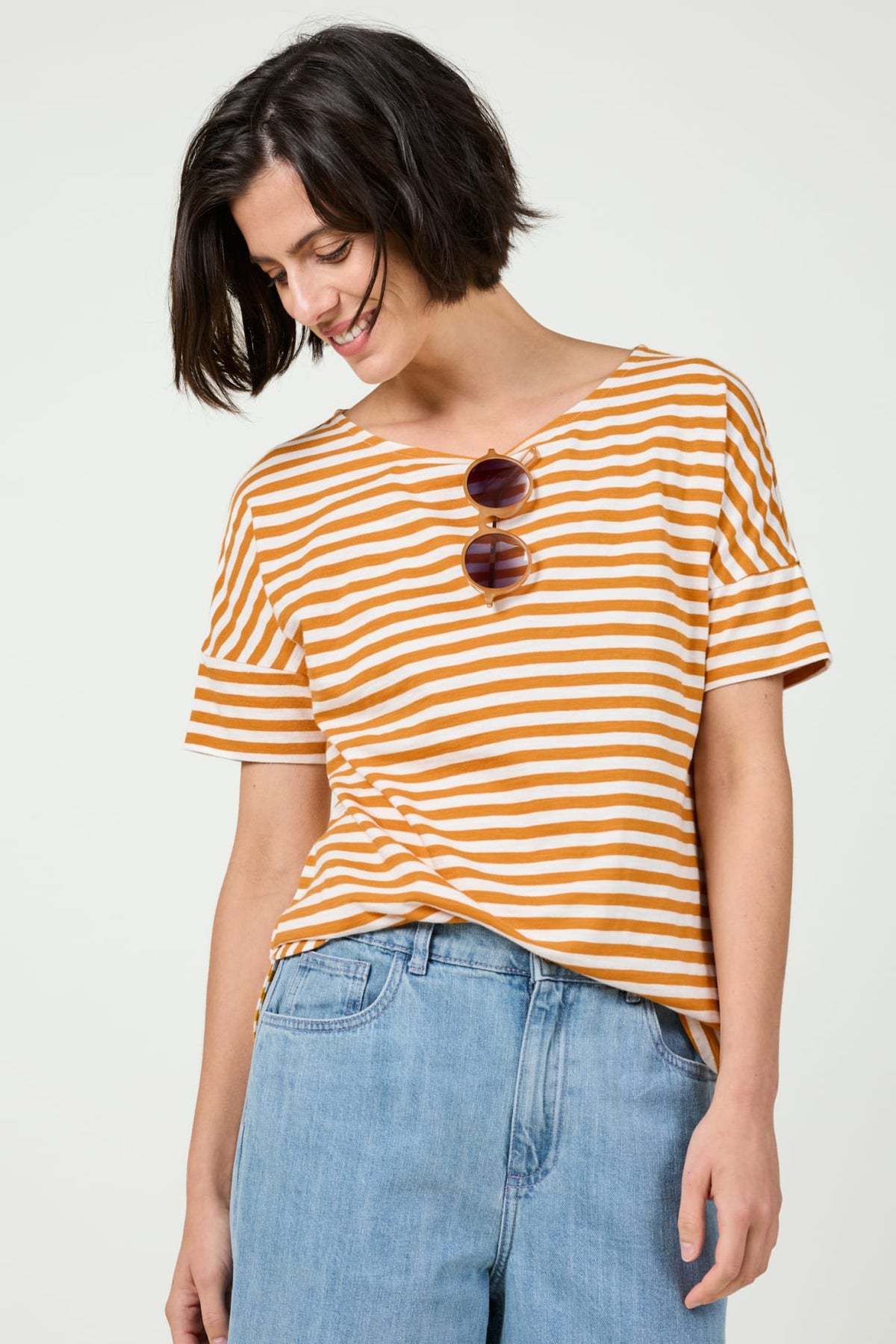 Seasalt Cornwall - ‘Bryher’ View T-Shirt in GOTS-Certified Organic Cotton - Mini Cornish Daylily Chalk