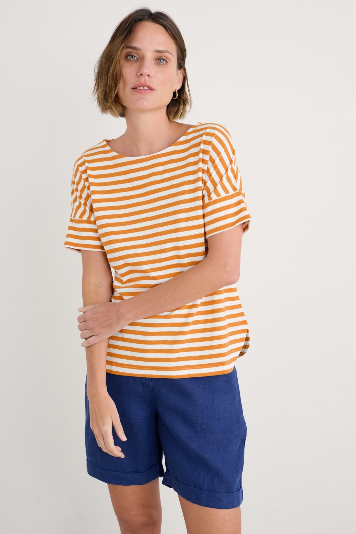 Seasalt Cornwall - ‘Bryher’ View T-Shirt in GOTS-Certified Organic Cotton - Mini Cornish Daylily Chalk