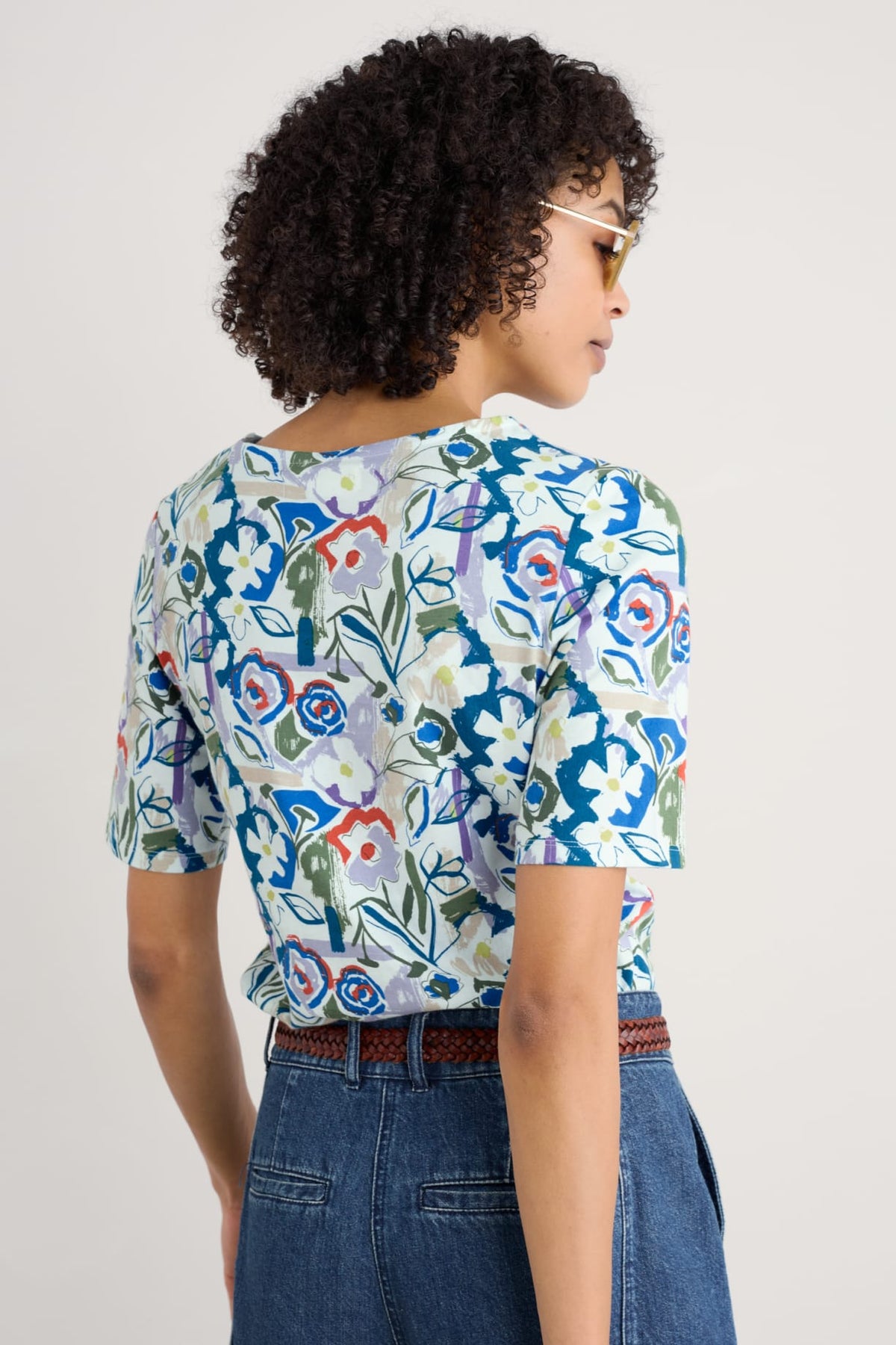 Seasalt Cornwall - ‘Poisson’ Printed T-Shirt in GOTS-Certified Organic Cotton Jersey - Studio Floral Chalk