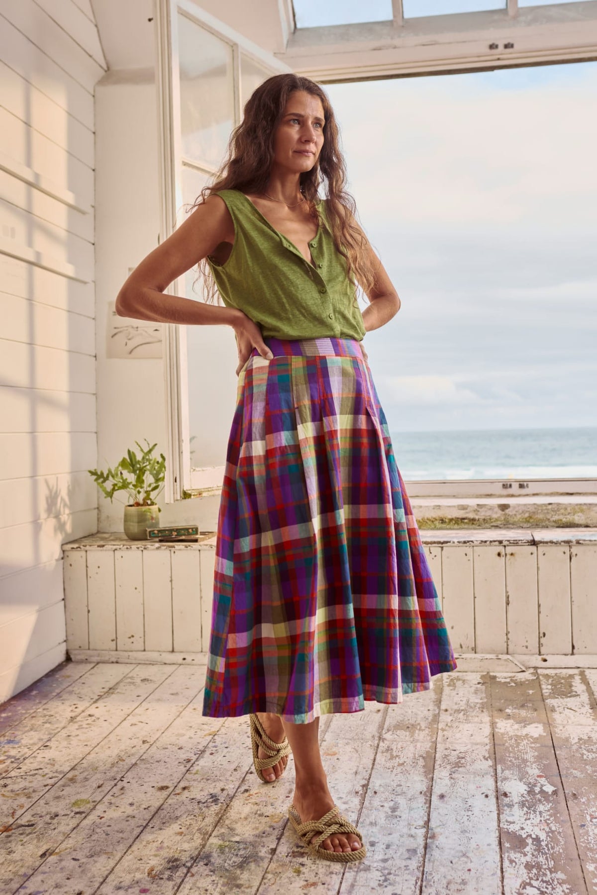 Seasalt Cornwall - ‘Jamboree’ Chambray Midi Skirt - Florabunda Multi Damson