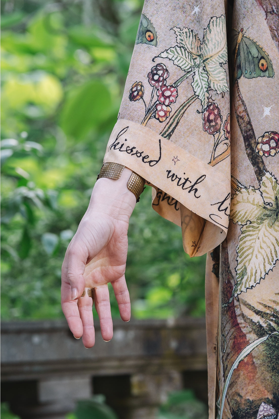 Market Of Stars - ‘Lovelight Opera’ Bamboo Duster Kimono Robe - Woodland Deer & Swallow Duste