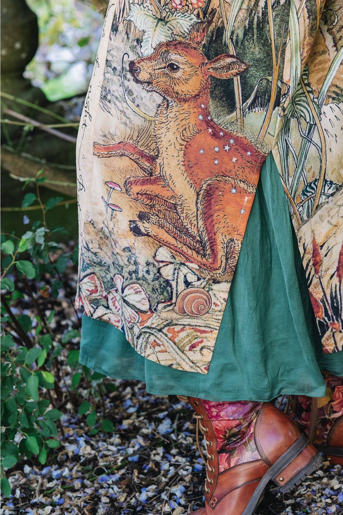 Market Of Stars - ‘Lovelight Opera’ Bamboo Duster Kimono Robe - Woodland Deer & Swallow Duste