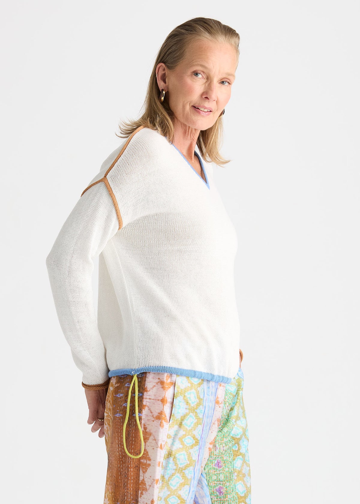 Zaket & Plover Draw String Vee Jumper - White