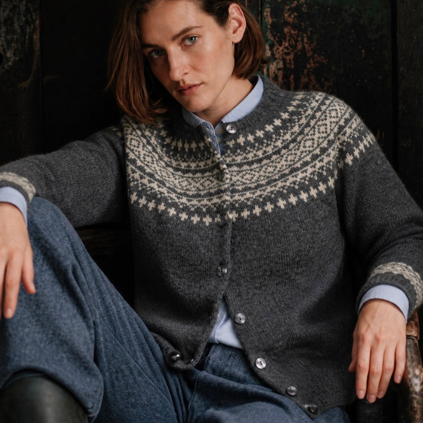 Harley of Scotland - Fair Isle Crew Cardigan - Basalt/ Vanilla