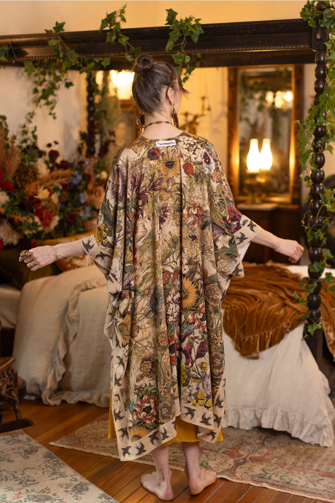 Market Of Stars - Goddess Starduster Bohemian Kimono - Golden Hour/Floral