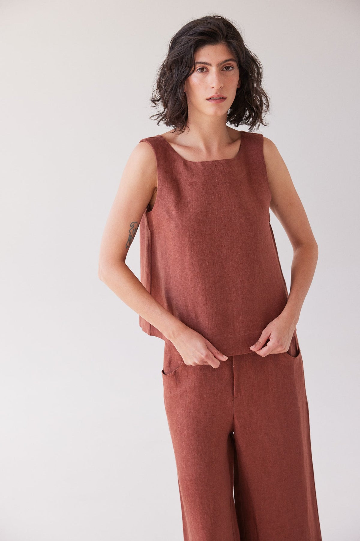Eva’s Sunday - Ellis - Shell Linen Top - Brick