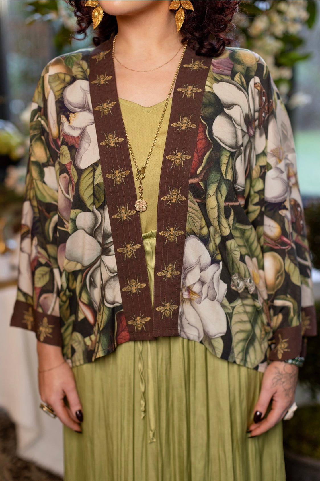 Market Of Stars - ‘Fleur De Lune’ Pixie Cropped Bamboo Kimono Cardigan Duster - Florals & Bees