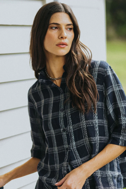 Montaigne - Dion - French Linen Blouse - Dark Navy Check
