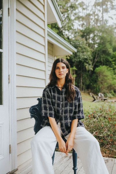 Montaigne - Dion - French Linen Blouse - Dark Navy Check