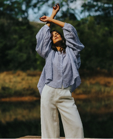 Montaigne - Mila - French Linen Long Sleeve Oversized Top - Fine Blue Stripe