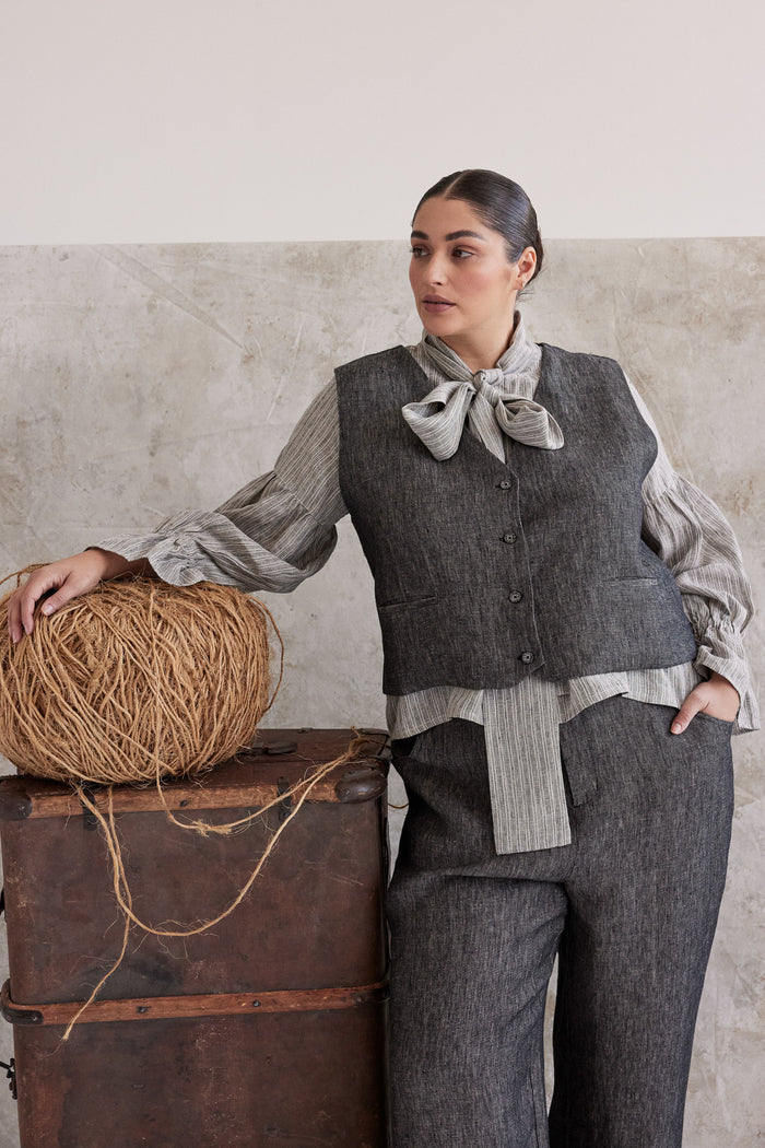 Eva’s Sunday - Winston Linen Waistcoat - Black Denim