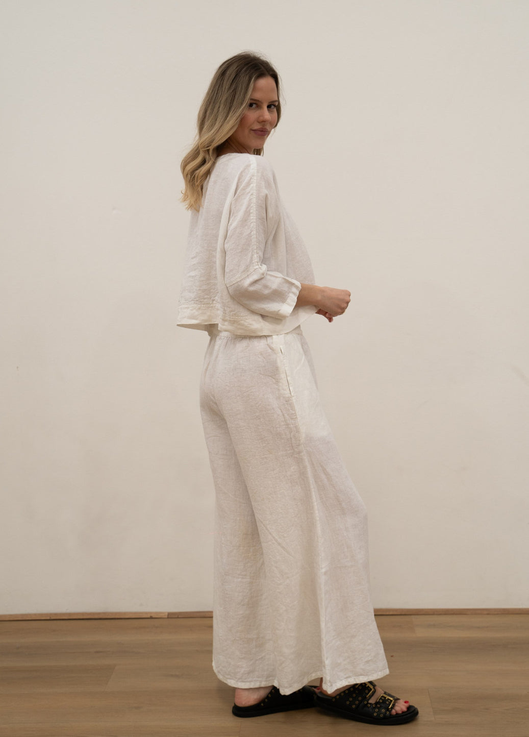 RUSTIC Linen - Elena Crop Top - White