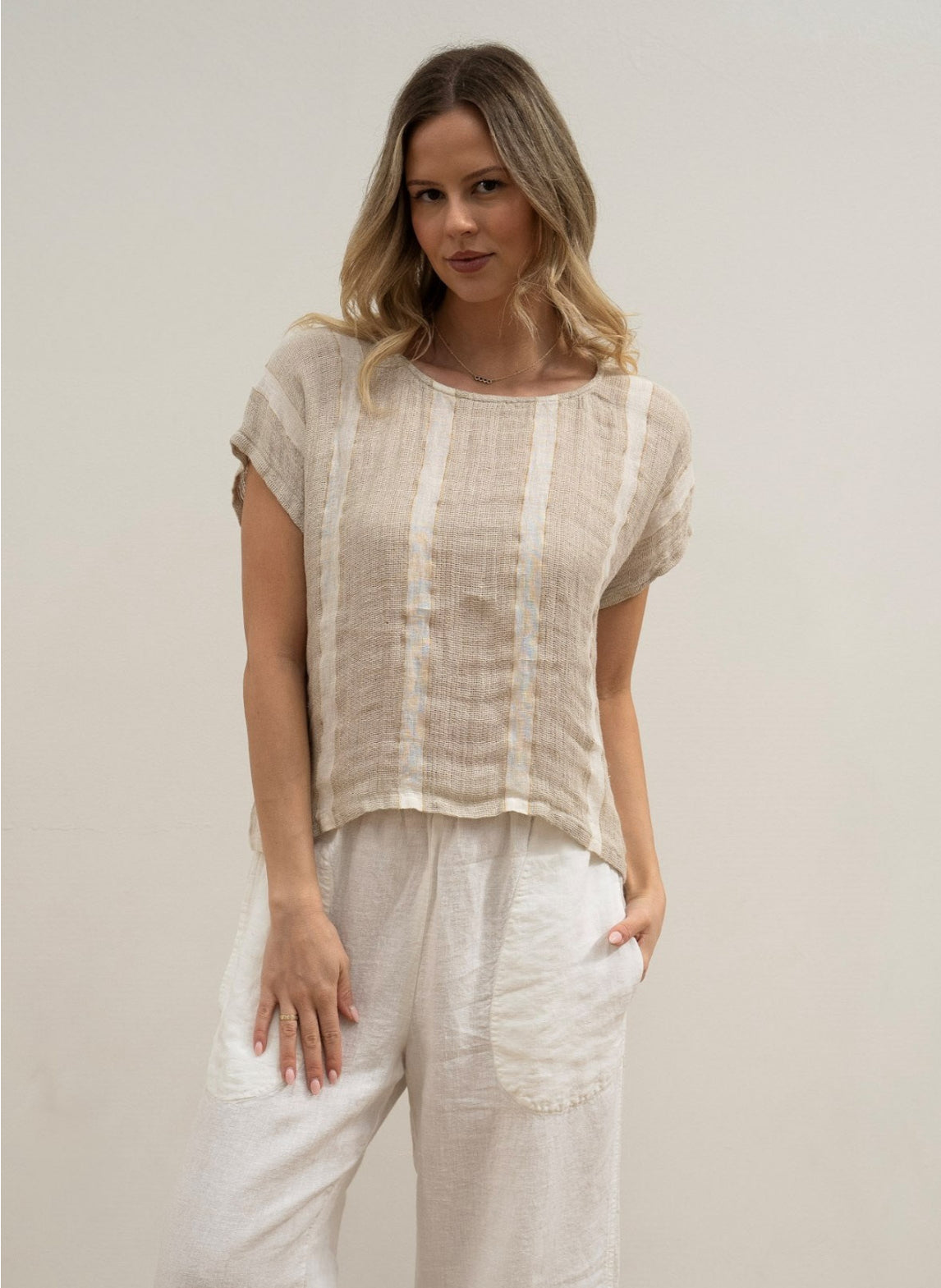 RUSTIC Linen - Carina Box Top - Natural White w Gold Strand