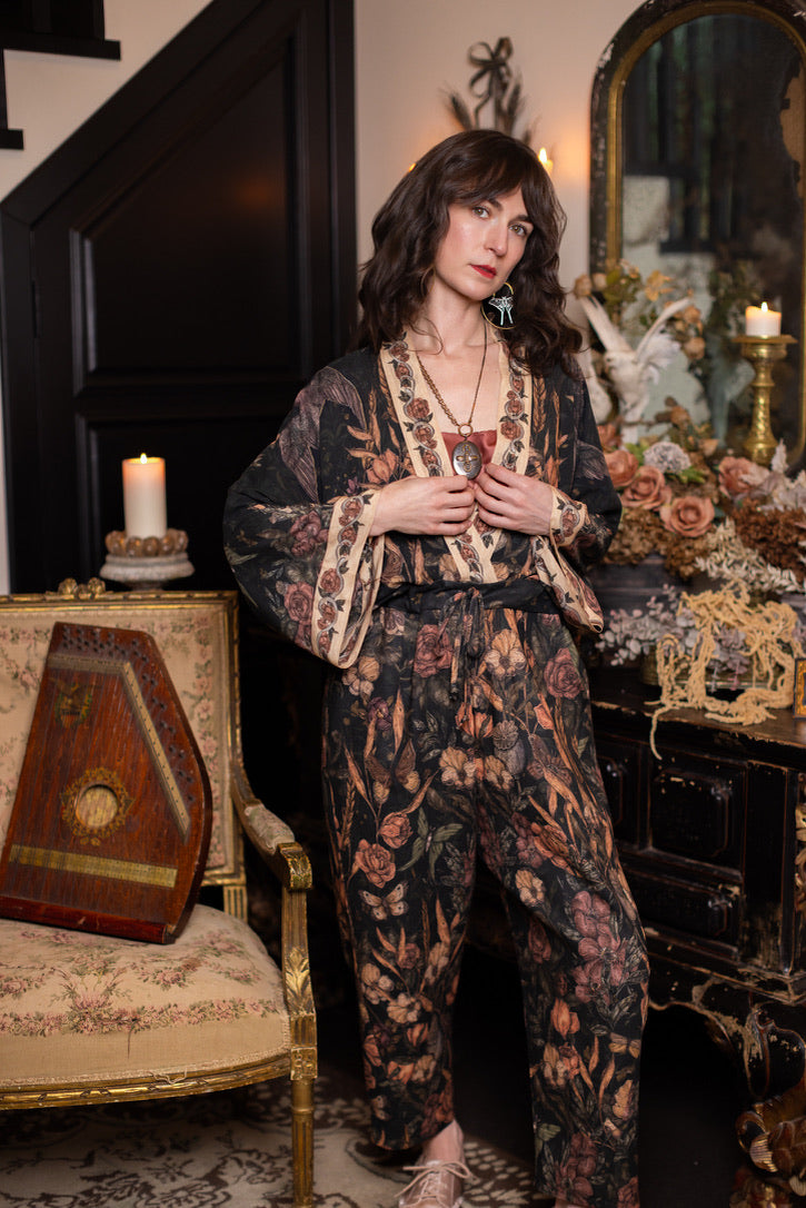 PRE-ORDER - Market Of Stars - Momento - Linen Cropped Artist Pant - Floral & Skull