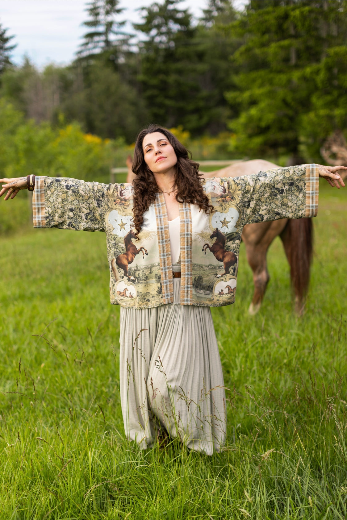 Market Of Stars - Born To Run - Pixie Cropped Bamboo Kimono Cardigan Duster - Wild Horse & Florals