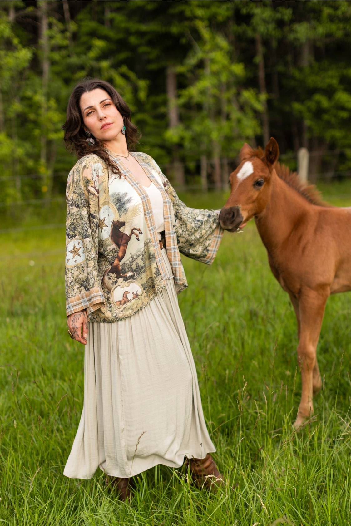 Market Of Stars - Born To Run - Pixie Cropped Bamboo Kimono Cardigan Duster - Wild Horse & Florals