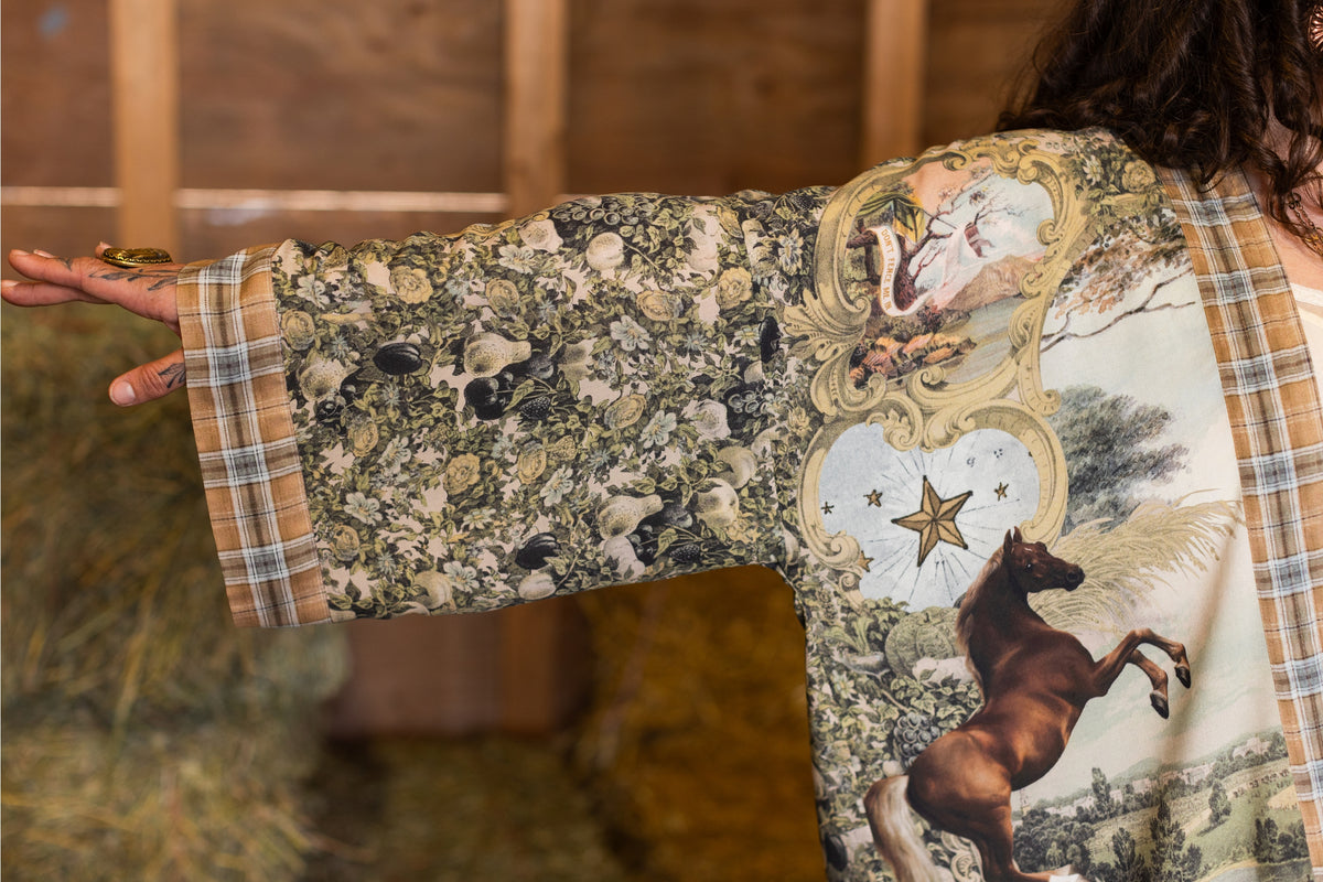 Market Of Stars - Born To Run - Pixie Cropped Bamboo Kimono Cardigan Duster - Wild Horse & Florals