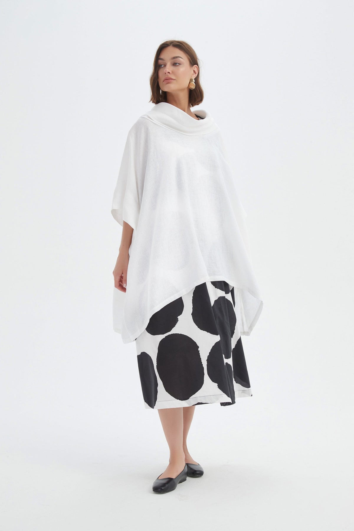 Tirelli - Oversized Collar Linen Poncho - Various Colours